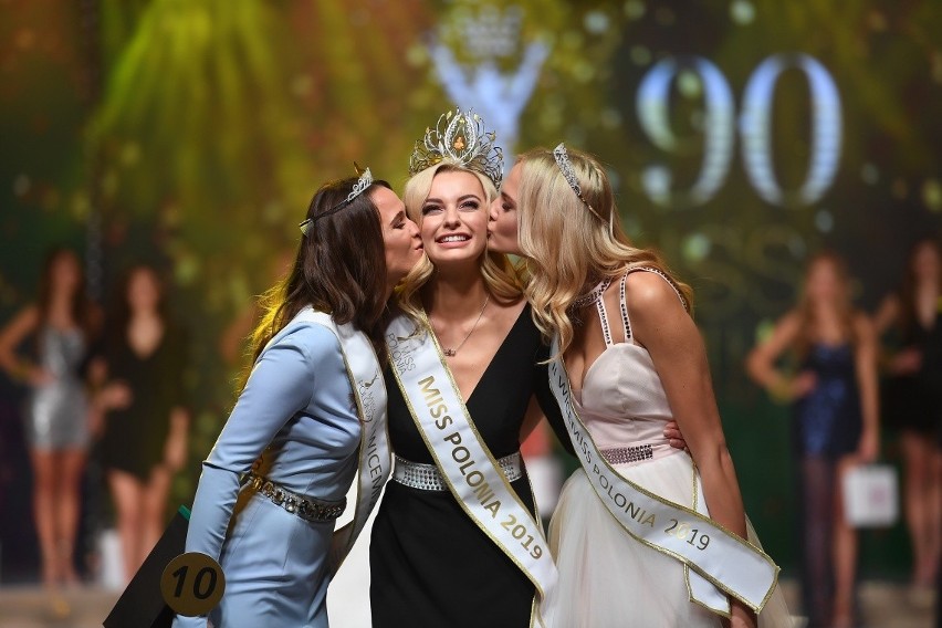 Karolina Bielawska Miss Polonia 2019 wraz z laureatkami