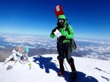 Dwukrotnie zdobył Elbrus i zjechał z niego na snowboardzie w ciągu 17,5 godziny