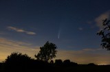 Niezwykła kometa zbliża się do Ziemi. Ostatnio odwiedziła Układ Słoneczny w epoce kamienia łupanego