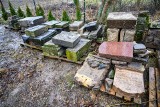 Poniemieckie nagrobki wróciły na cmentarz ewangelicki na Dolnym Śląsku. To prawdziwy świadek historii regionu