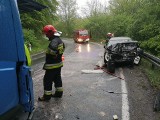 Wypadek w miejscowości Kłódka na DK16. Saab zderzył się z ciężarówką [zdjęcia]