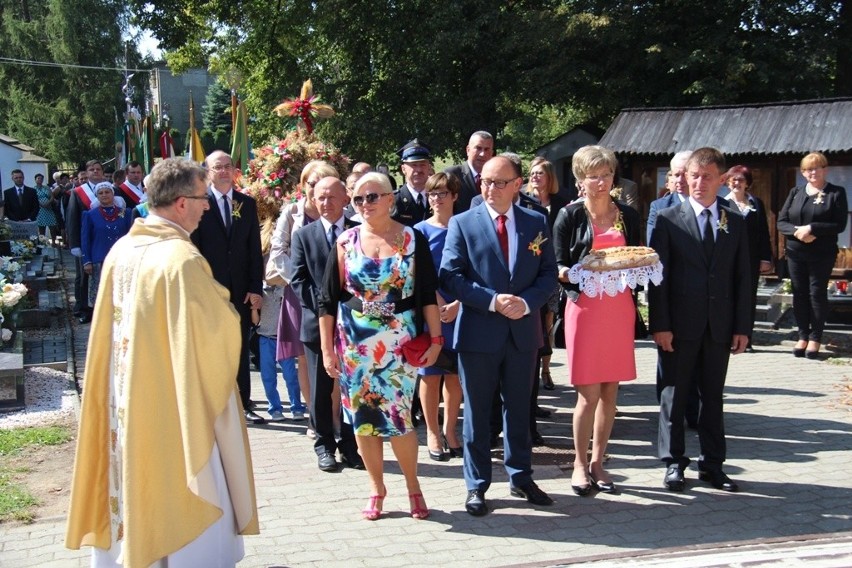 Dożynki powiatu pszczyńskiego w Rudołtowicach