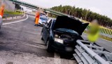 Wypadek na S8. W Porębie senior stracił panowanie nad pojazdem i uderzył w barierę energochłonną