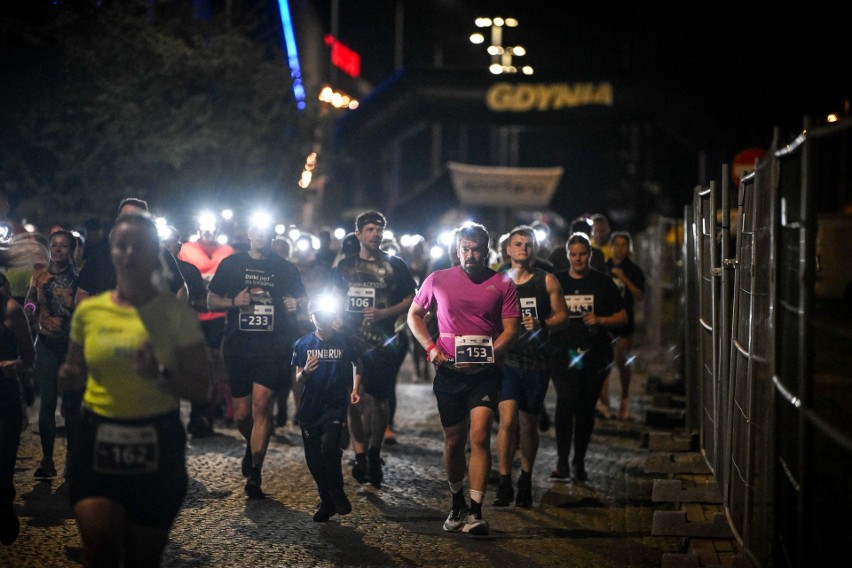 Night Run Gdynia był dla biegaczy z różnych części świata...