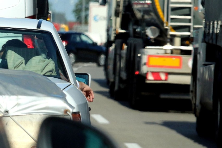 Kierowcy podróżujący autostradą A4 z Katowic do Krakowa i...