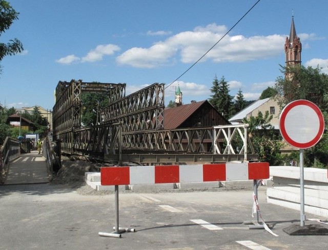 W Kołaczycach powstaje most tymczasowy.