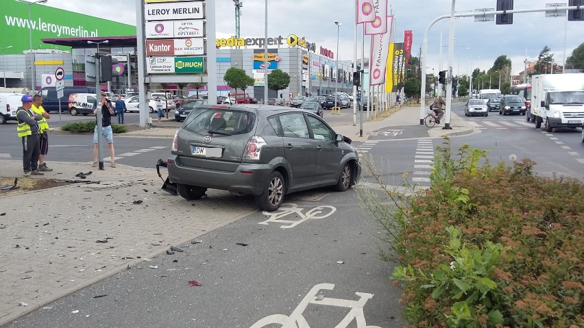 Wypadek na Krakowskiej. Nie jeździły tramwaje 