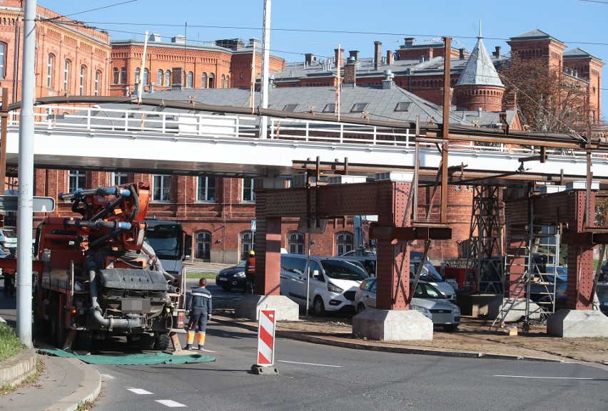 Trwają prace na wiadukcie nad ulicą Kolumba w Szczecinie....