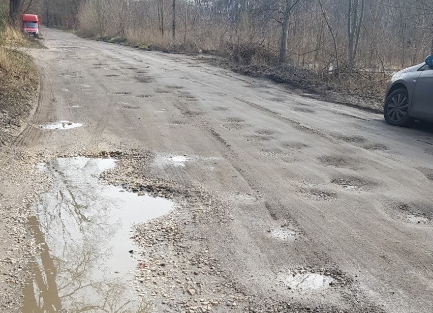 Powierzchnia Marsa? Nie. To niedokończony od dwóch lat obiecany remont ul. Liściastej.  