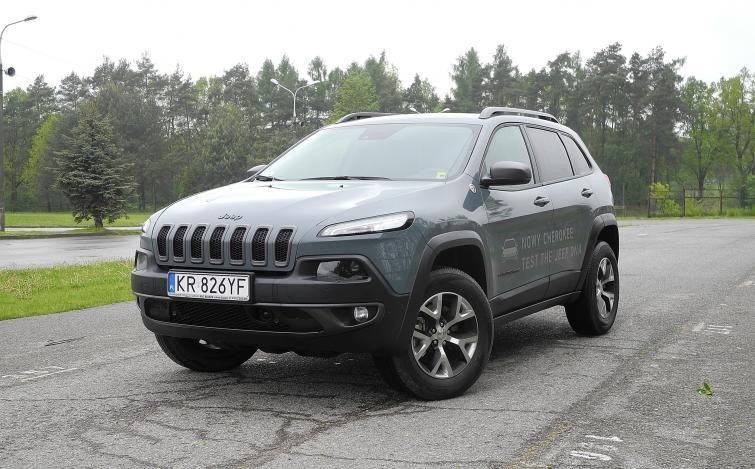 Pierwsza jazda: nowy Jeep Cherokee - SUV po rewolucyjnej...