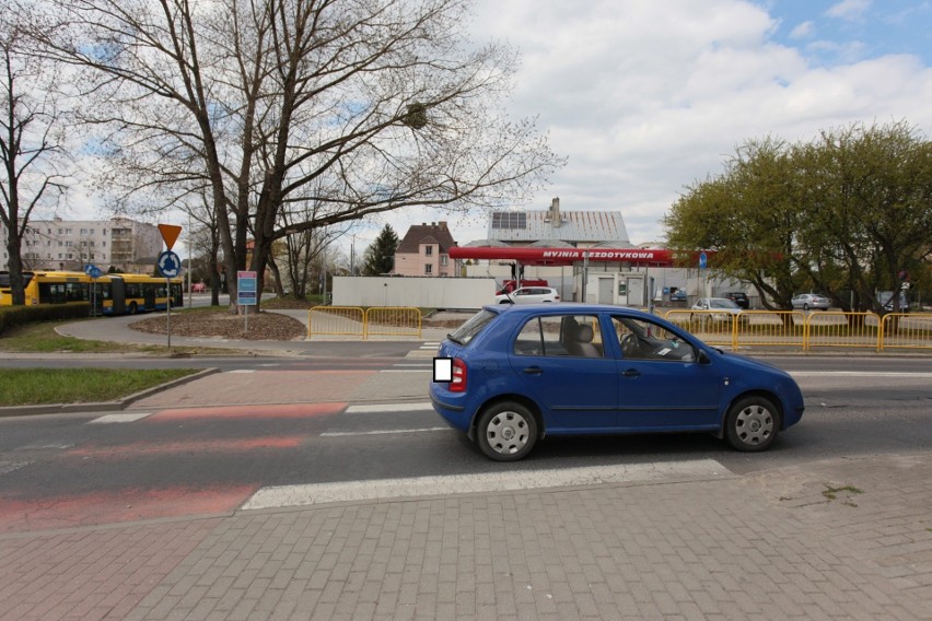 Kobieta potrącona na przejściu dla pieszych. Z obrażeniami...