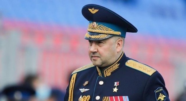 Generał Surowikin może być oskarżony o zdradę. Grozi mu 20 lat więzienia.