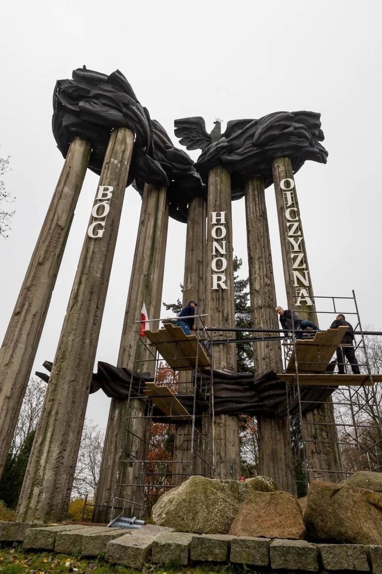 Białystok. Odkomunizowany Pomnik Bohaterów Ziemi Białostockiej przejdzie symboliczną zmianę. Miasto ogłosi konkurs