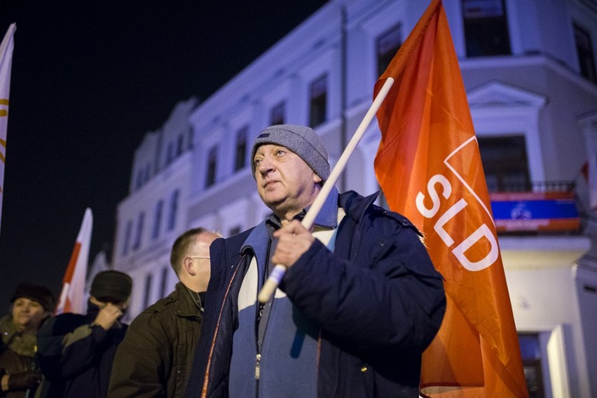 Tarnów. Protest w obronie wolnych mediów [ZDJĘCIA]