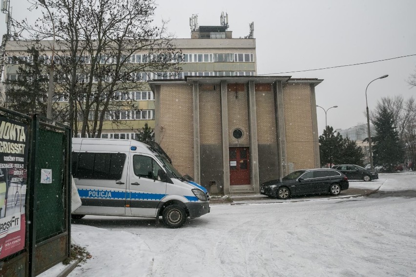 Kraków. Rewizje u działaczy Wisły. Dlaczego śledczy wkroczyli tak późno?