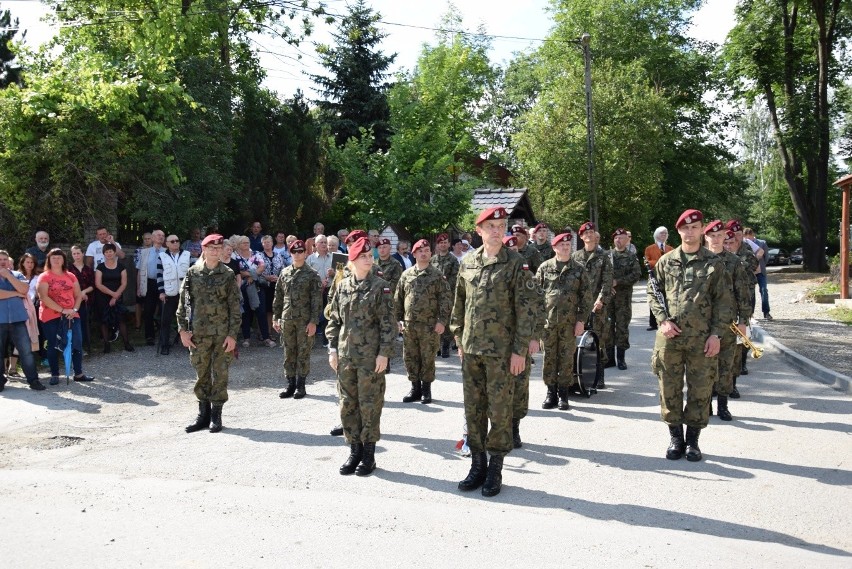 Wspomnienia z pacyfikacji Łaz. Poszli na tortury, ale nikt nie zdradził [ZDJĘCIA]