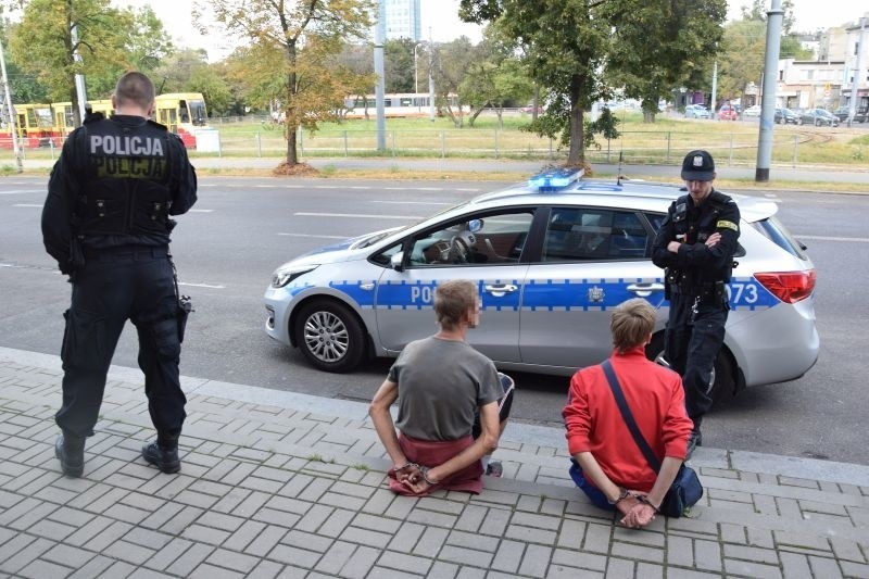 Zaatakował babcię i wnuczkę na Górnej! Potrzebował pieniędzy na dopalacze [zdjęcia]