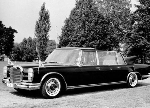 Fot. Mercedes-Benz: Mercedes-Benz 600 Landauletz 1965 r....