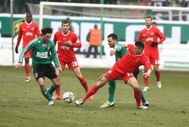 Mariusz Stępiński w trzech pierwszych meczach rundy wiosennej ekstraklasy wystąpił od pierwszej do ostatniejminuty .