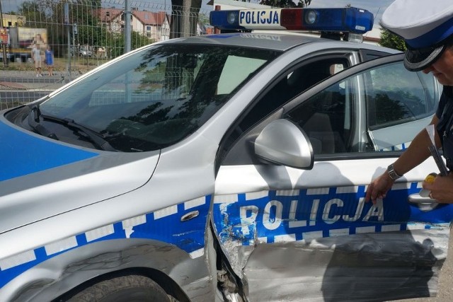 Rudziczka: Włamywacz staranował radiowóz podczas policyjnego pościgu
