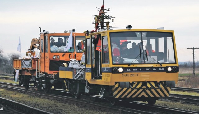 Święty Mikołaj z Przemyśla do Niżankowic na Ukrainie dotarł kolejową drezyną, po nieużytkowej od 24 lat linii kolejowej 102.