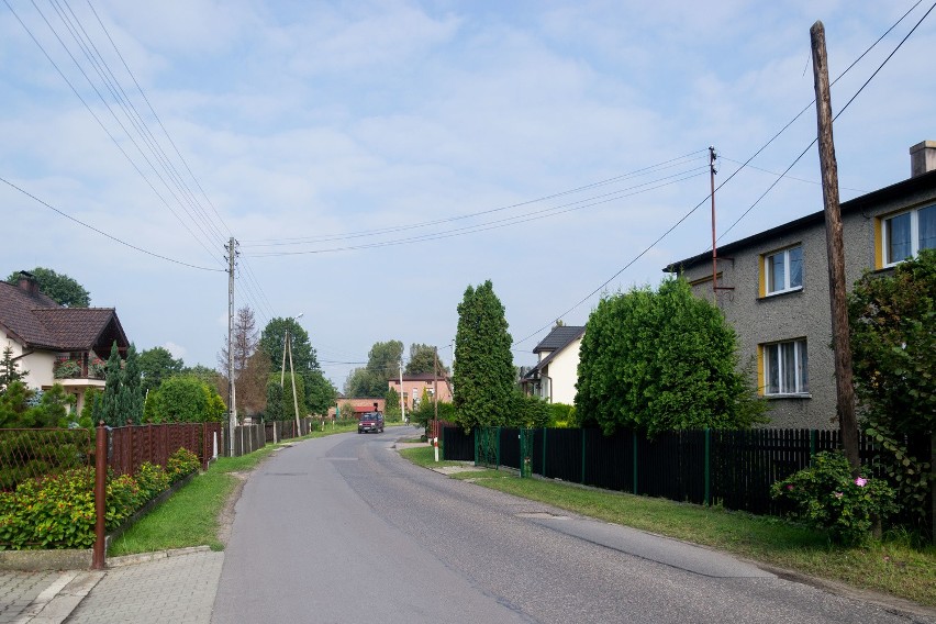 Mieszkańcy Ławek nie mogą doczekać się budowy chodników