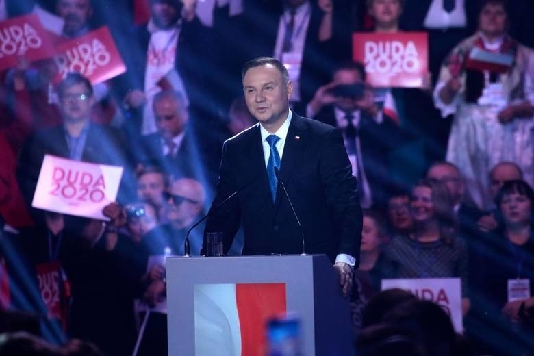 Andrzej Duda w roli kobiety - KLIKNIJ DALEJ