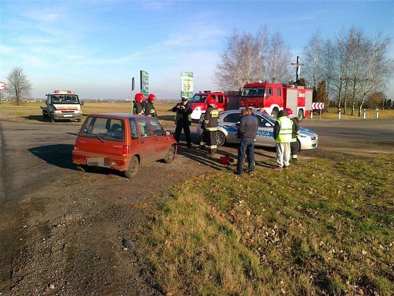 Najpierw zderzyły się dwa auta, potem trzy.