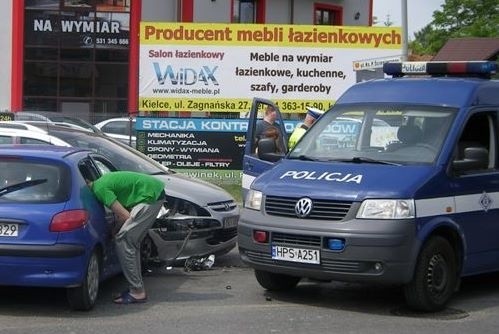 Kraksa na skrzyżowaniu w Kielcach