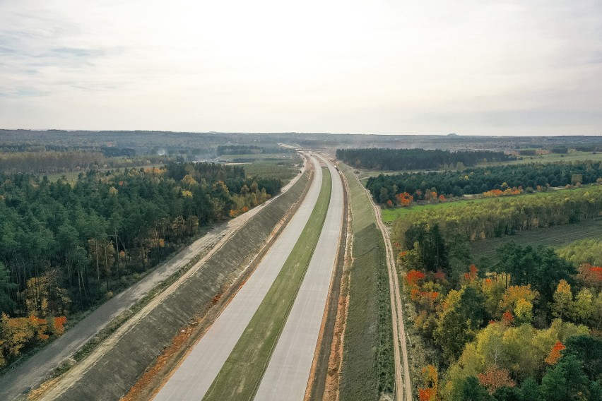 Autostrada A1: Nawierzchnia obwodnicy Częstochowy gotowa. GDDKiA zapewnia, że dotrzyma terminu zakończenia budowy autostrady