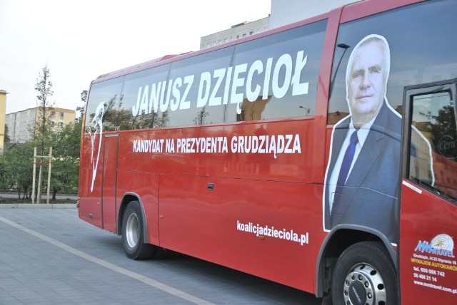 - Ten autobus ma zawieźć grudziądzan w lepsze życie - mówił poseł Dzięcioł.