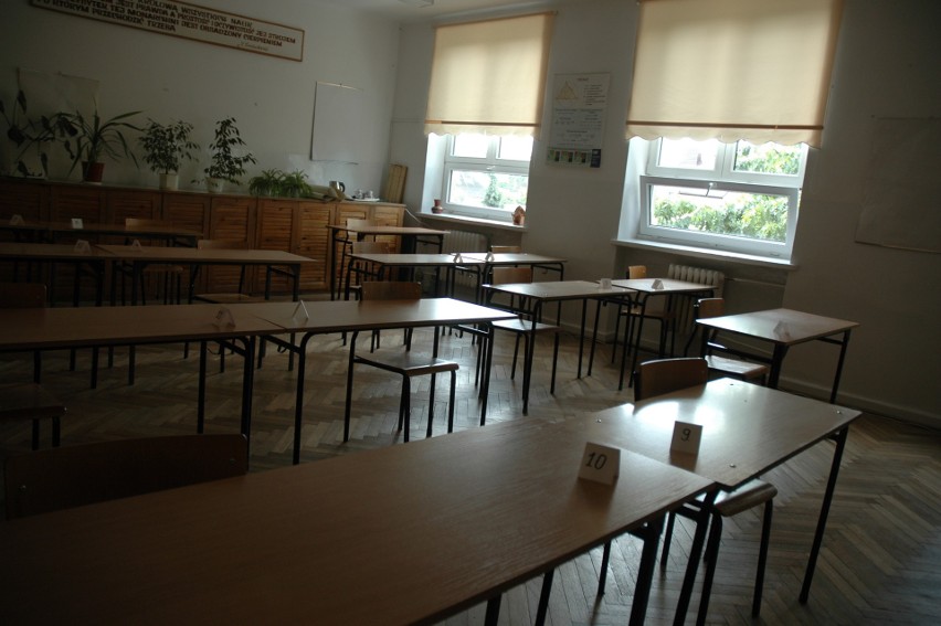 Matura 2020 Starachowicach. Egzaminu z matematyki uczniowie boją się najbardziej (ZDJĘCIA)