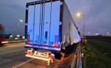 Zderzenie samochodów ciężarowych na autostradzie A1 koło Radomska. ZDJĘCIA