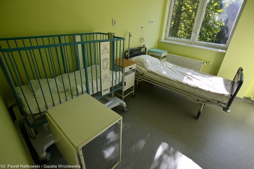 Wrocław: Otwarto Uniwersyteckie Centrum Pediatryczne, skupiające kliniki dziecięce (FOTO)