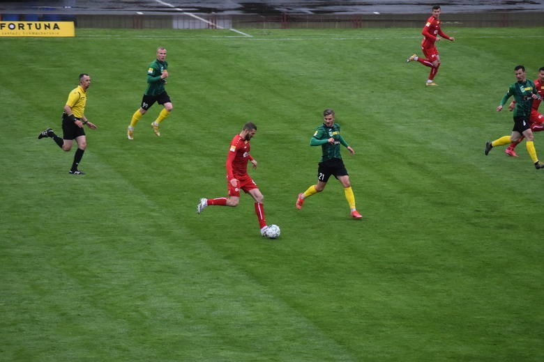 W meczu ligowym 2 maja GKS Jastrzębie wygrał z Odrą 3:0. W...