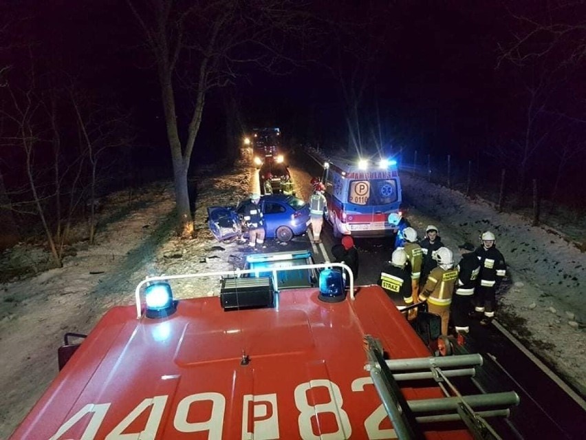 Na miejsce zdarzenia wysłano policjantów, zespół ratownictwa...