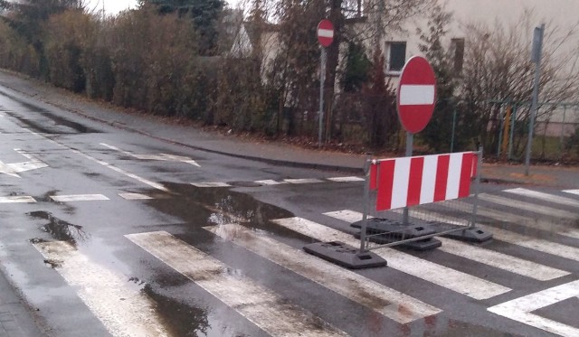 Styczeń 2020 r. Ul. Słoneczna w Zielonej Górze znów jest ulicą jednokierunkową. Można nią zjechać z ul. Zjednoczenia do ul. Dąbrowskiego