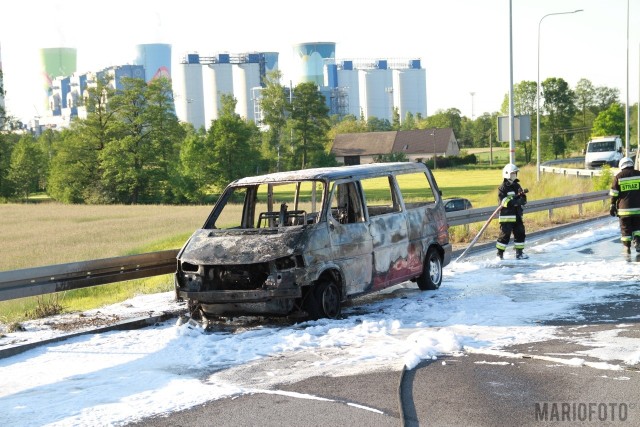 Pożar busa na obwodnicy Czarnowąsów