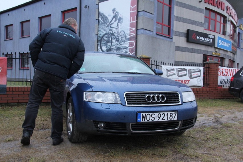Audi A4, rok 2002, 3,0 benzyna, cena 14 000 zł