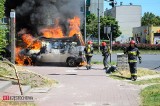 Pożar samochodu na skrzyżowaniu w Częstochowie [ZDJĘCIA]