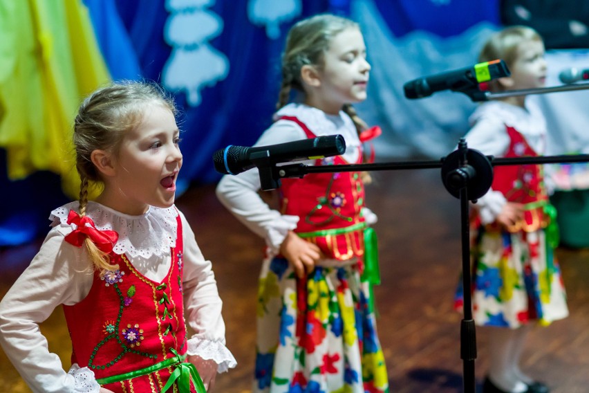 Konkurs muzyczny w SP nr 45 w Białymstoku. Dzieci śpiewały kolędy [ZDJĘCIA]