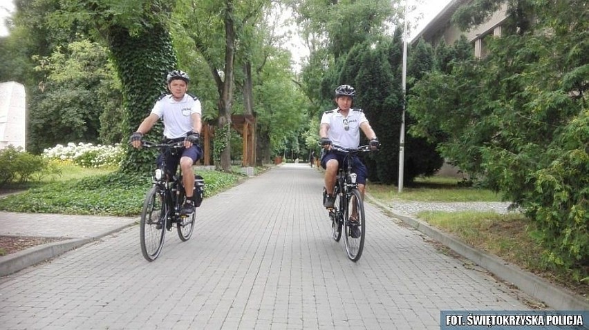 Policyjne patrole na rowerach już na ulicach Ostrowca [ZDJĘCIA]