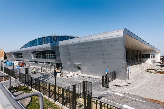 Budowa hali sportowej w Mielcu powoli dobiega końca.