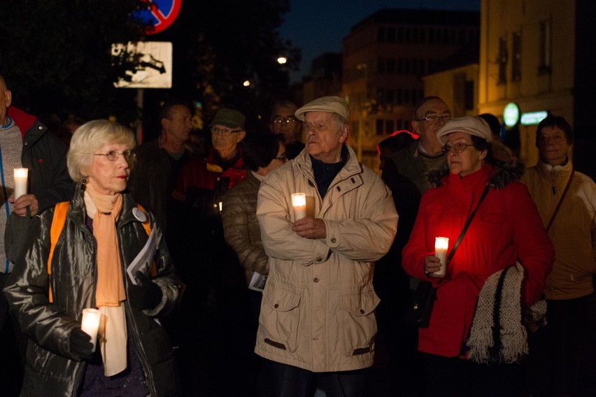 Protest KOD przed sądem w Rzeszowie [ZDJĘCIA]