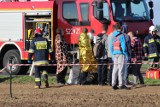 Śmiertelny wypadek w miejscowości Słowino 17.04.2018. Na drodze krajowej nr 37, autobus wypadł z drogi. Dwie osoby nie żyją [zdjęcia]