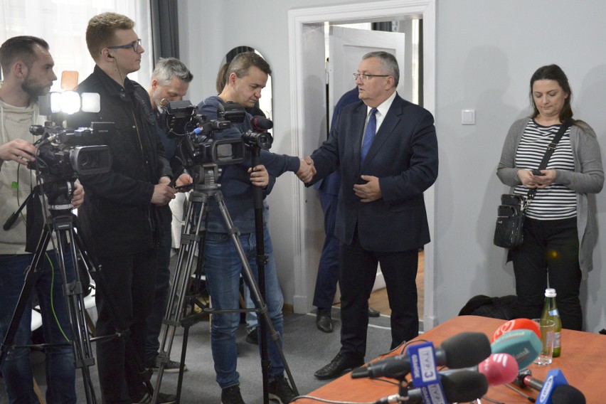 Minister Infrastruktury Andrzej Adamczyk w Słupsku zapowiada...