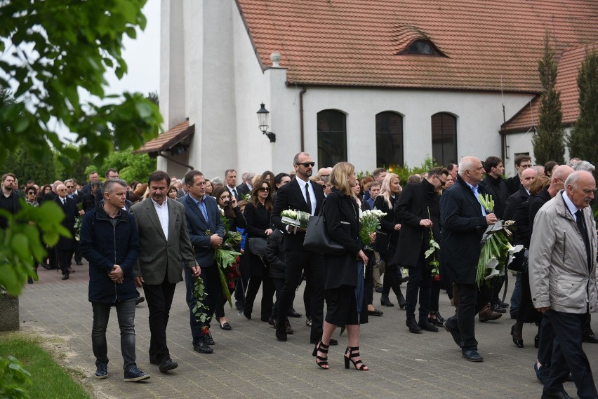 Pogrzeb Piotra Barełkowskiego. W środę na cmentarzu na...