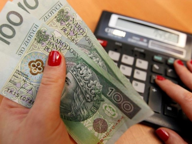 W Polsce przeciętne miesięczne wynagrodzenie brutto w maju było wyższe niż w woj. podkarpackim i wyniosło 3617,98 zł.