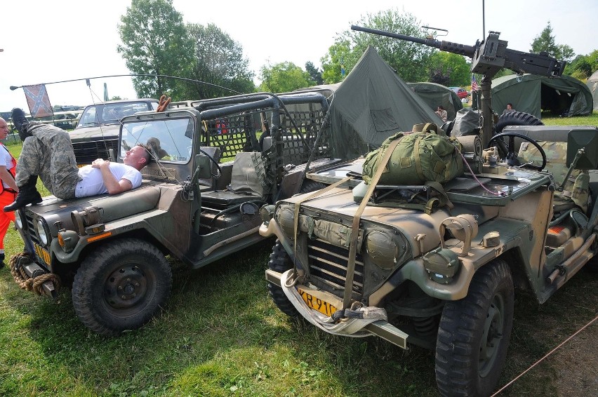 Grupy Rekonstrukcyjne na Małopolskim Pikniku Lotniczym [ZDJĘCIA]