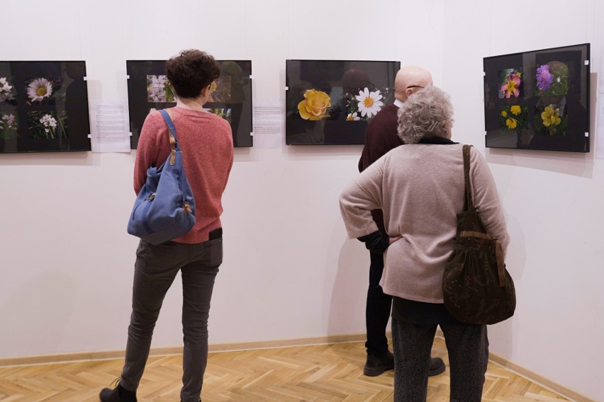 Wystawę fotografii "Wiejskie klimaty", zaprezentowała w Resursie Obywatelskiej radomianka, Joanna Tuźnik-Poprawska